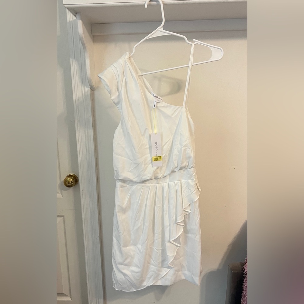FINAL PRICE NWT $118 Retail BCBGENERATION White Dress